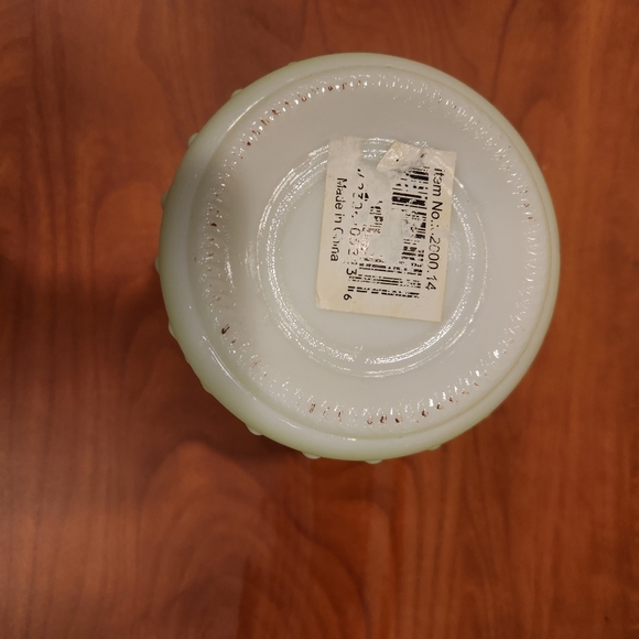 Vintage Hobnail Pattern Seafoam Green Milk Vase - Picture 4 of 5